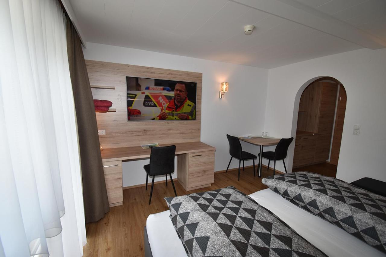 Hotel Martina Telfs Buitenkant foto