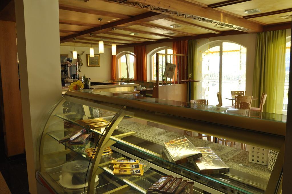 Hotel Martina Telfs Buitenkant foto